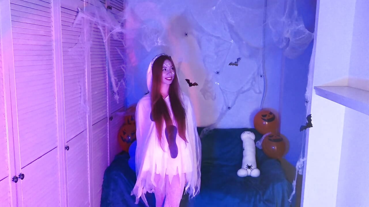 Happy Halloween - วิดีโอโดย sabelle โมเดลแคม