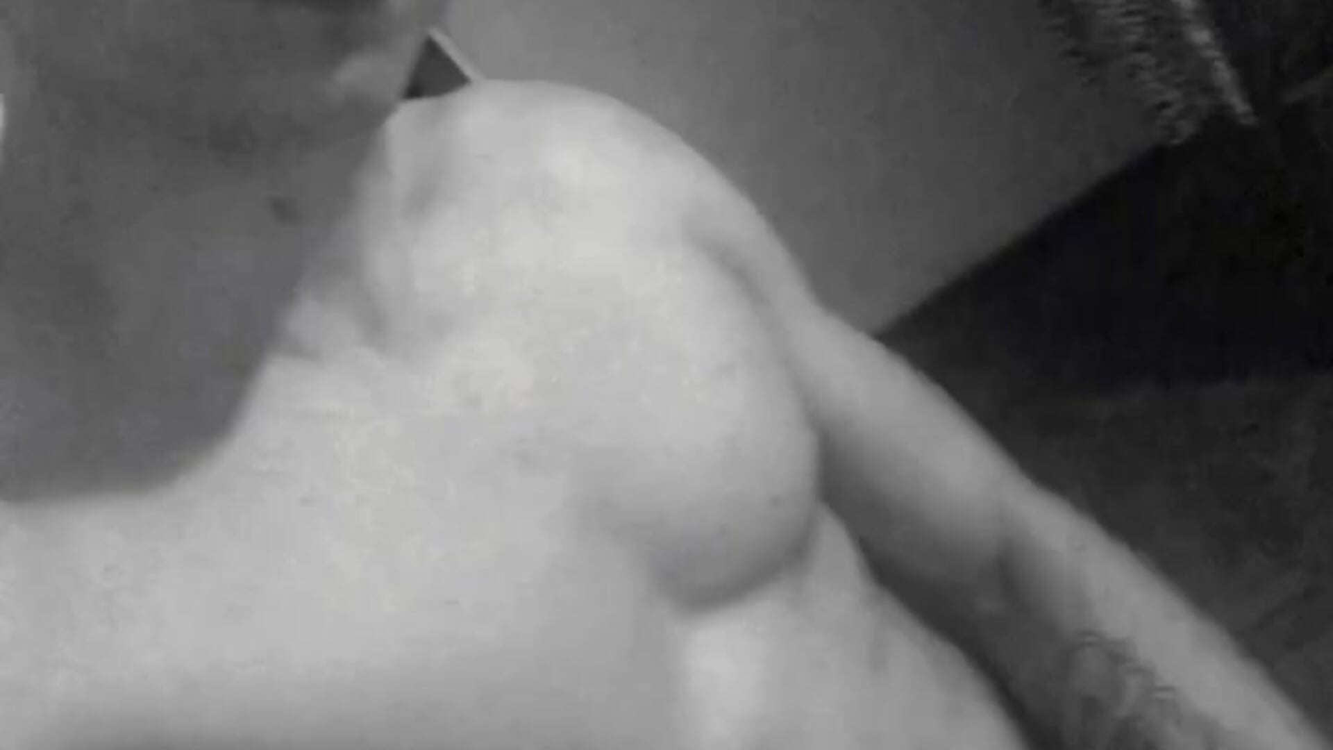 bobsean adlı kamer modelinin viral videoları:  9983