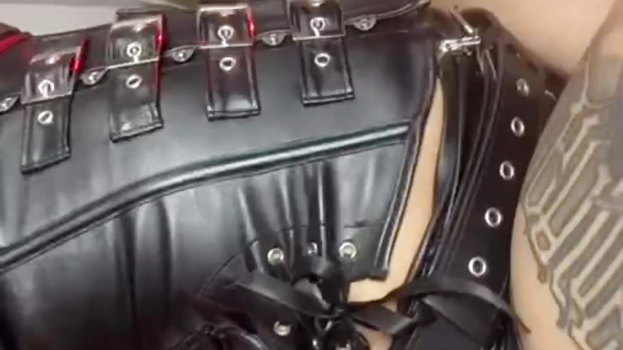 A baddas girl ⚫🎀 - video di gamora_evans modella di cam