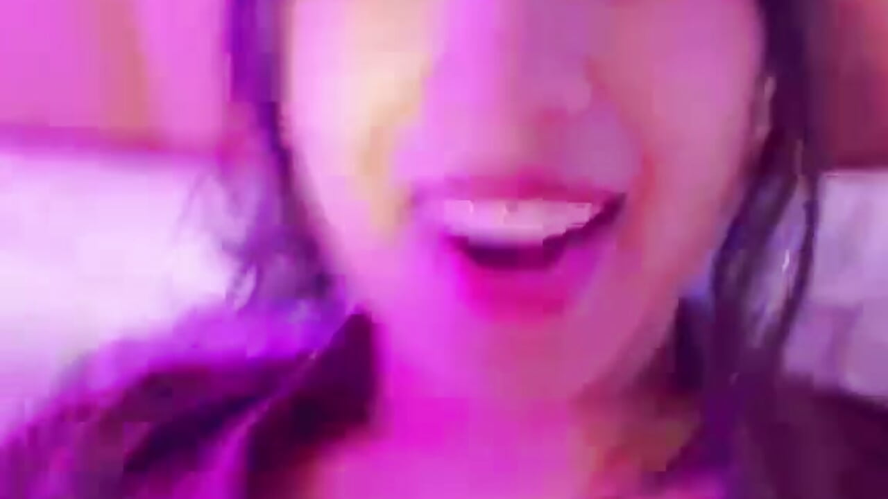 Looking at me was easy... forgetting me will be difficult. 🖤✨ - video by Hanna_Thorne cam model