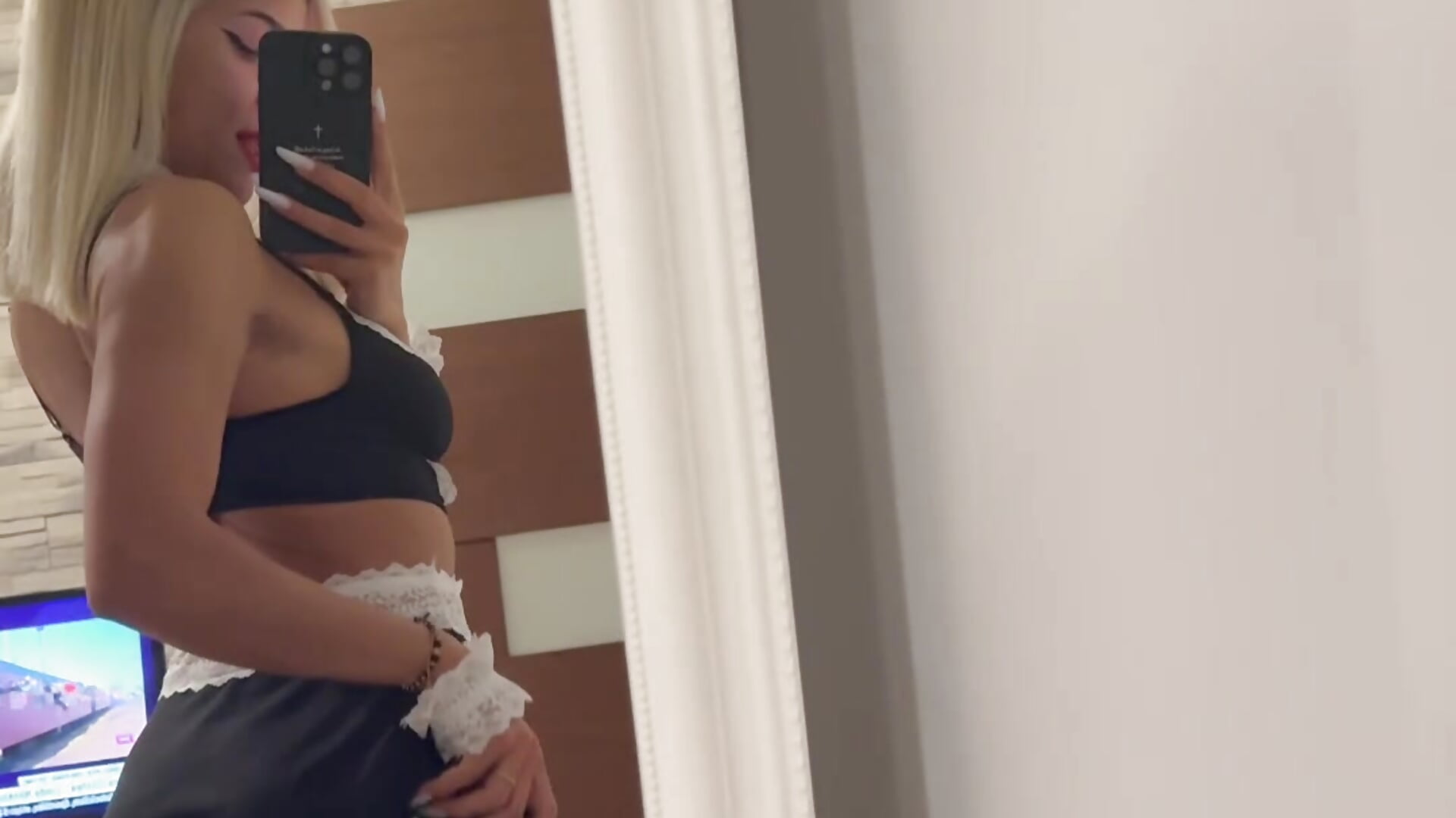 att,keaYNeFHvVgVThsmaPYBzASP1Z4vfeMMBN7595OF5mY - video của CarlaDesire