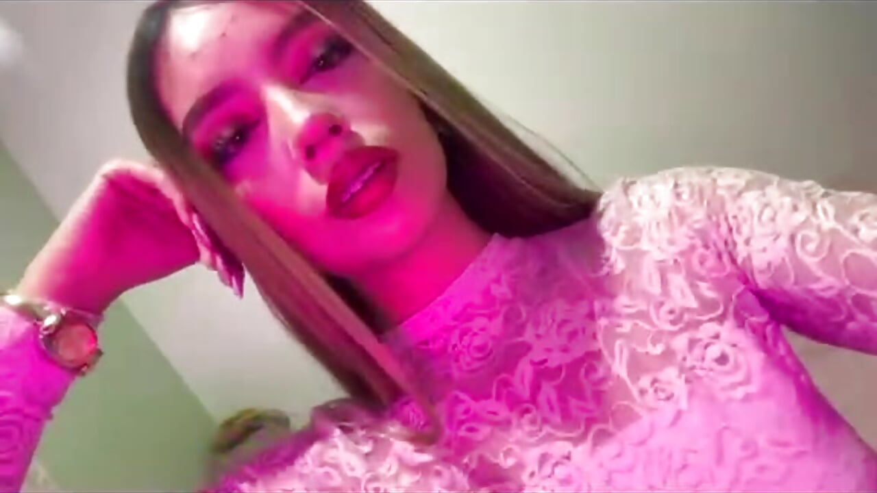 every moment is magical - video by Vero_Rous cam model