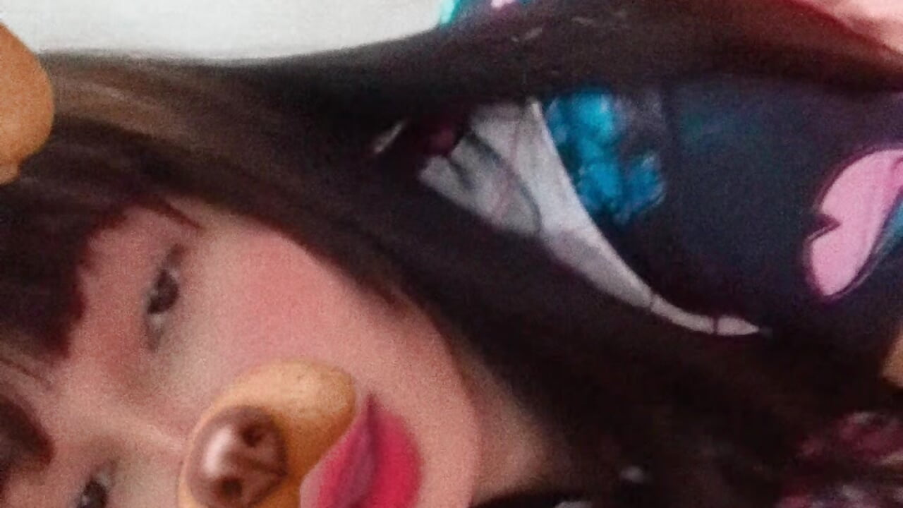 😘