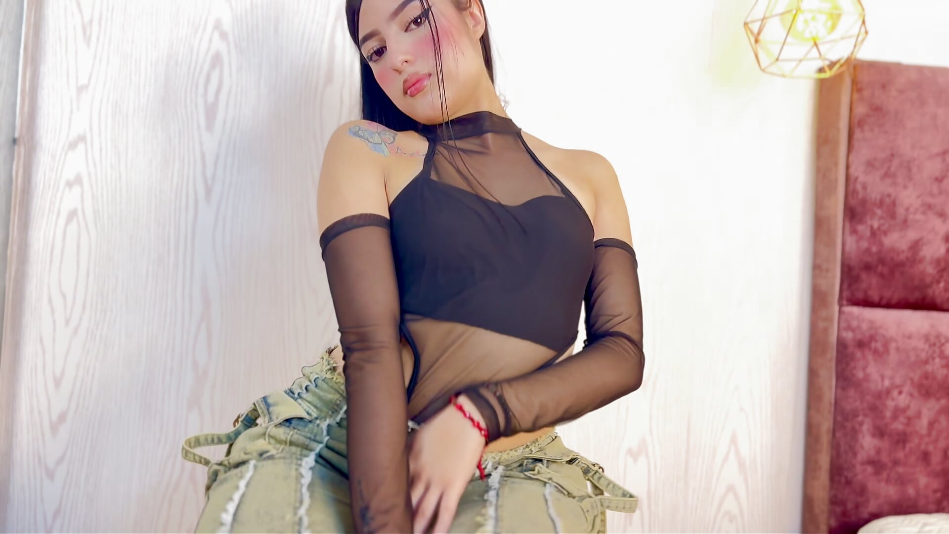 UNWRAP ME SLOWLY 🎁 - video by VeraFord cam model
