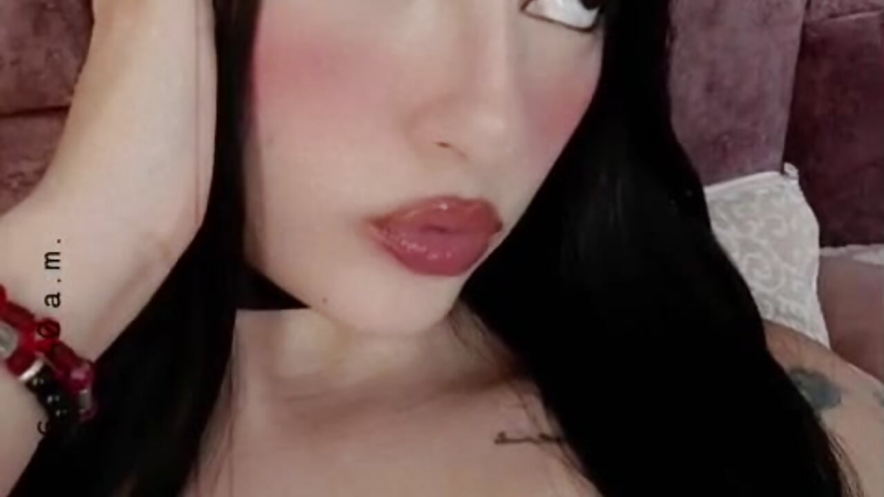 🫢 - video by VeraFord cam model