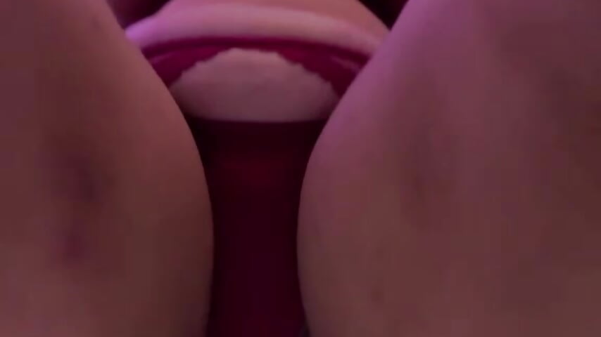 Open your mouth, my sweet pussy is coming to your face 👅😈 - vídeo de la modelo de cam Cristal_Lanee