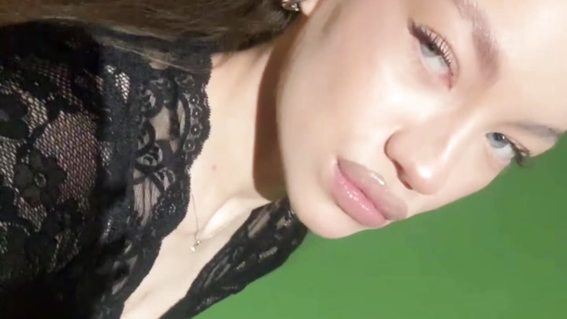 my cutie face - video by Eminicel cam model