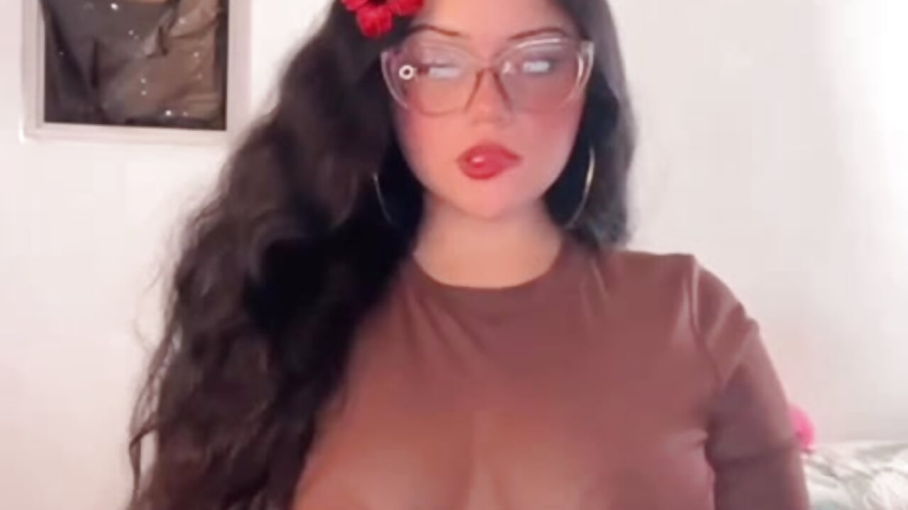 Sexy porndoll - DannaNovoa adlı kamera modelinin videosu