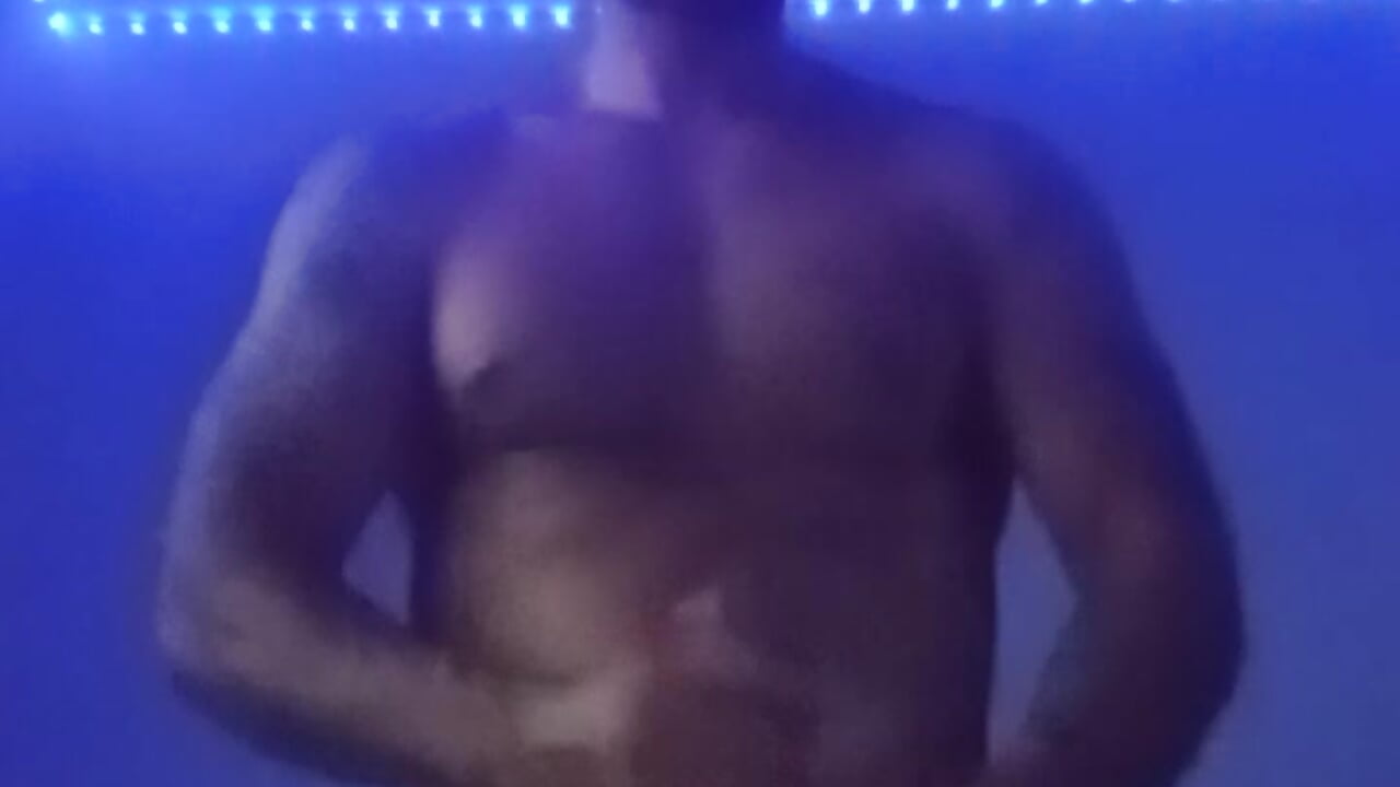 Tec night - vídeo de la modelo de cam kingd131313