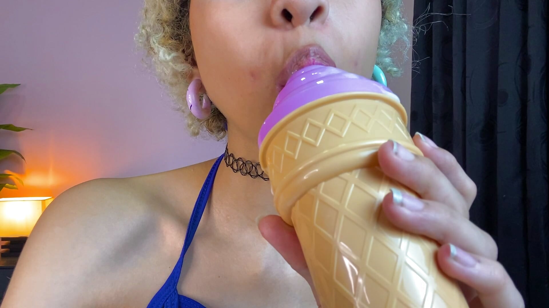 Live the ice crean - Video von venus_elfie Cam-Model