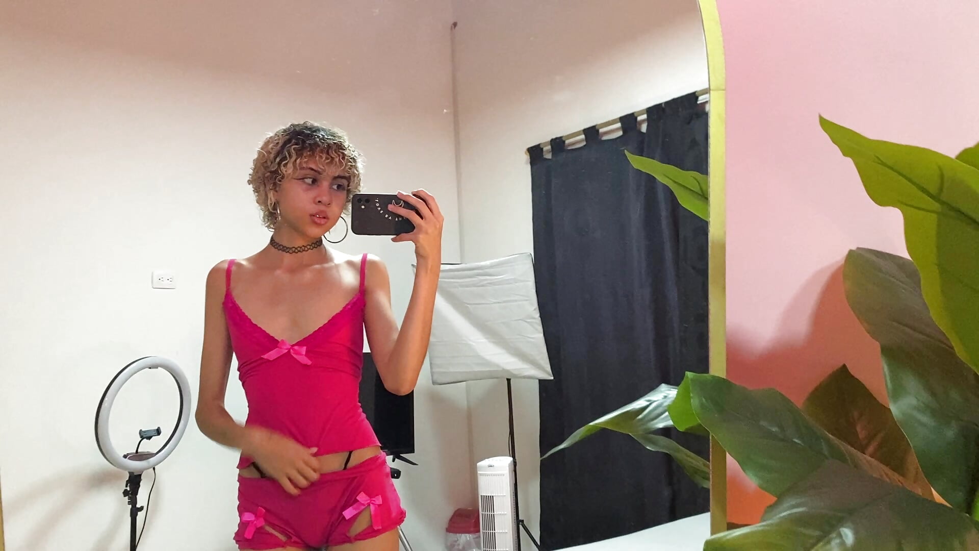 explore me - Video von venus_elfie Cam-Model