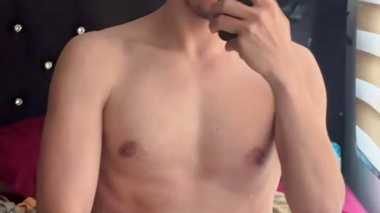 masturbating my hard cock - video av NoaCollins_ cam-modell
