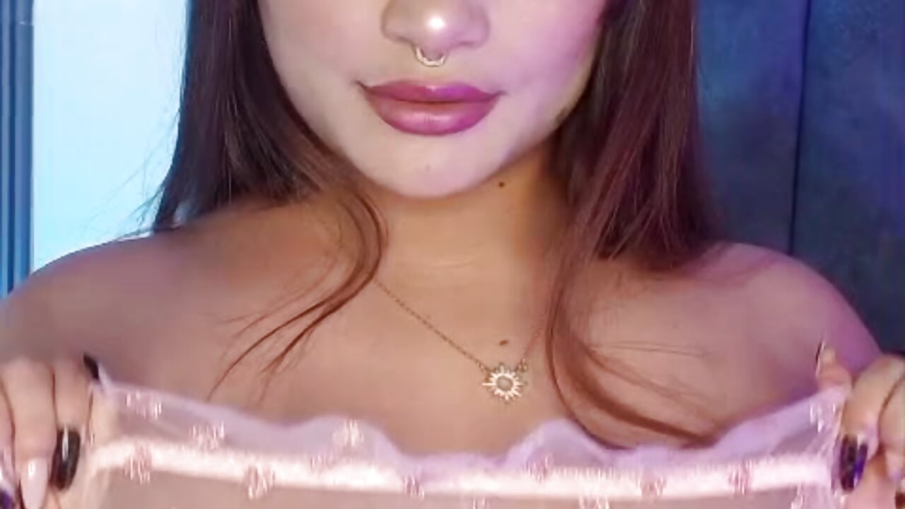Know my nipple piercings😋🍒🔥 - video by Isa_foxxx26 cam model