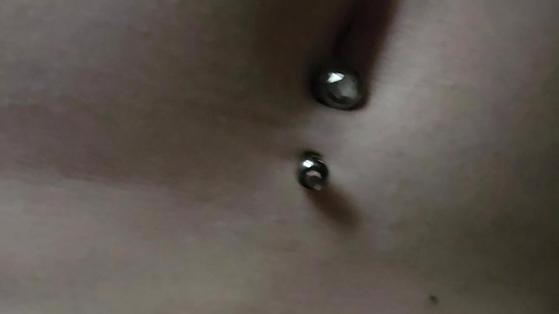 Belly piercing - video by Jane_me0w cam model