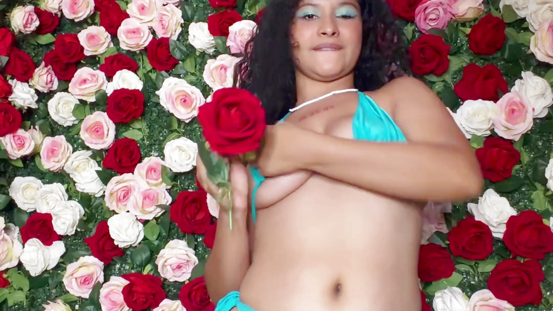 Playing with my tits - caelith_snow adlı kamera modelinin videosu
