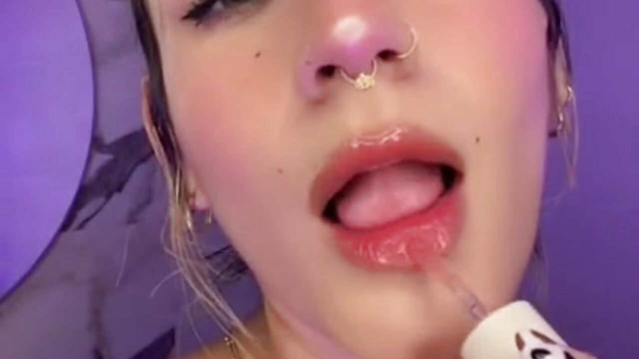 Latina Sensual 😛 – video modela na kameri ValkaDoll