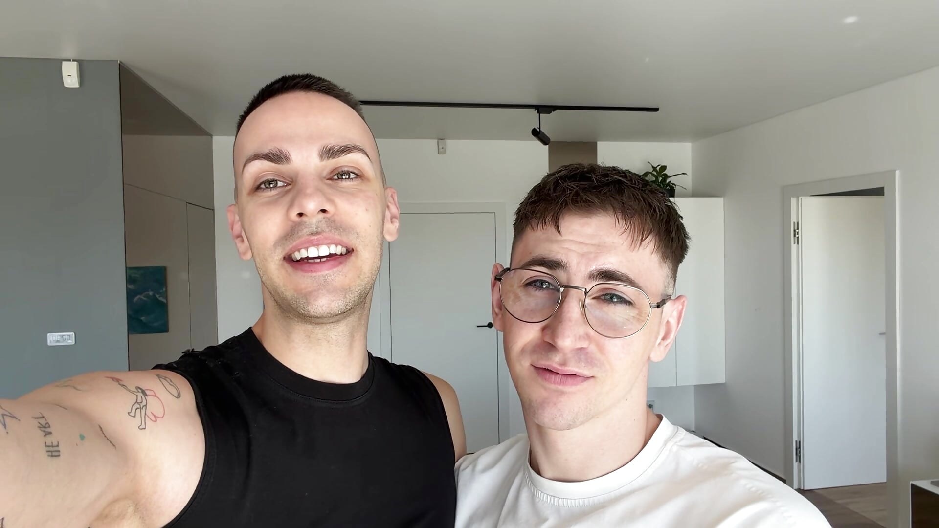 J and J – video af justinandjohn cam-model