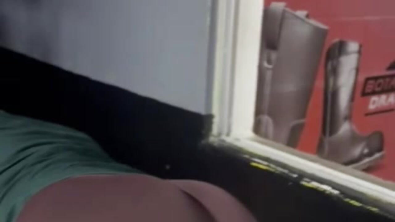 Working that big ass for you 💦🔥😎😎