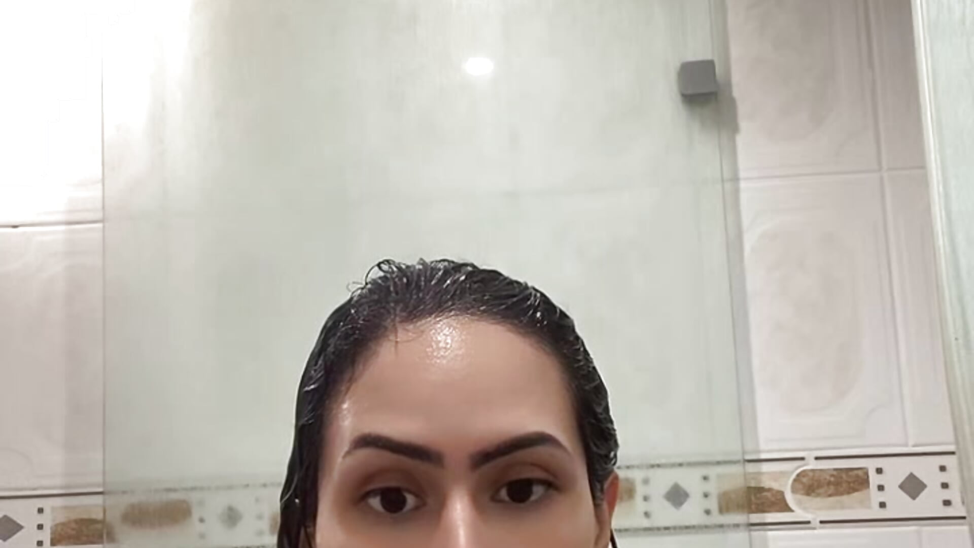 COME SHOWER WITH ME 💦 - فيديو من Sienna_Bellucci1 موديل الكام