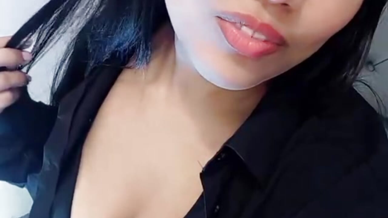 Heey there 👋🏻 - video by Lulu_Shade cam model