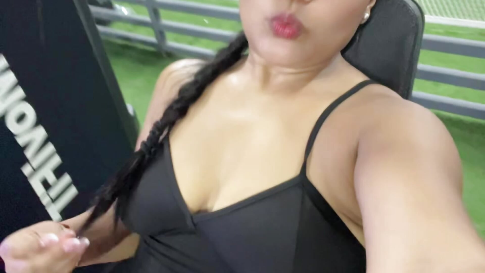 Ejercitando el cuerpo - video by Lulu_Shade cam model