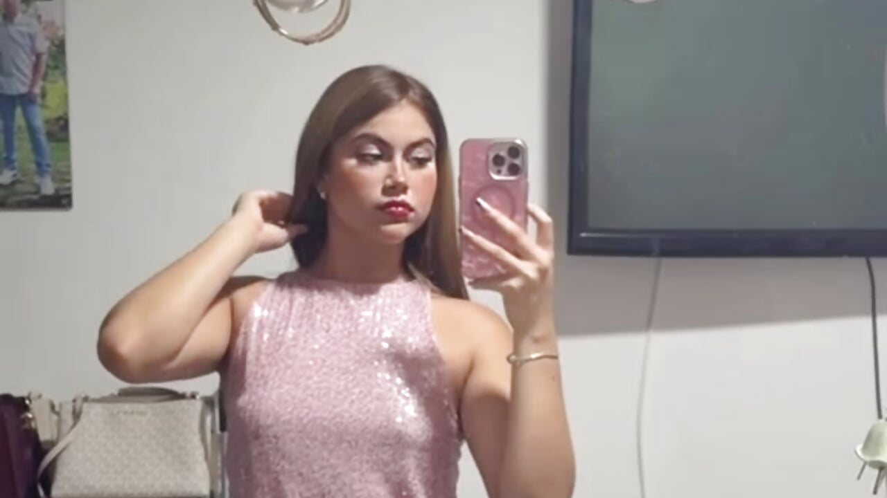 Your Hanna😈 - vídeo de la modelo de cam Hannaa_Thommsoon
