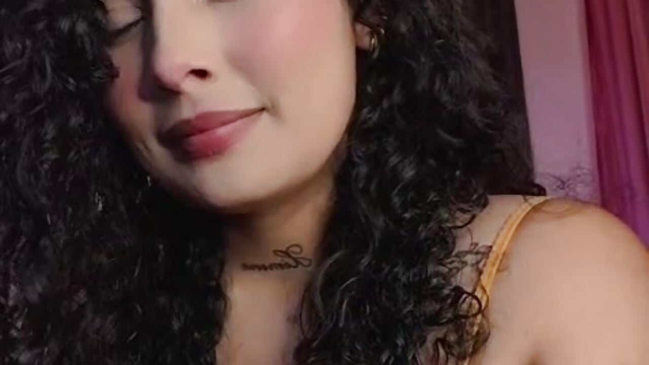 ♥ - video by LadyVelvett cam model
