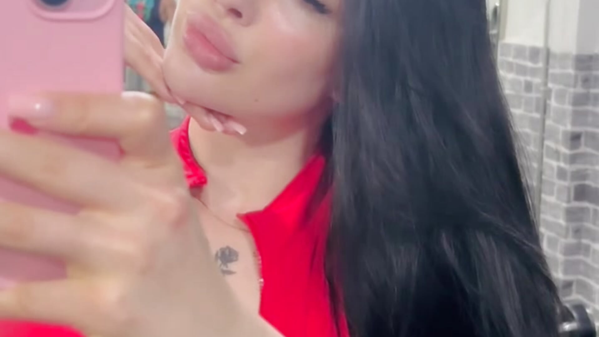 hi :) - adelebratz_n video