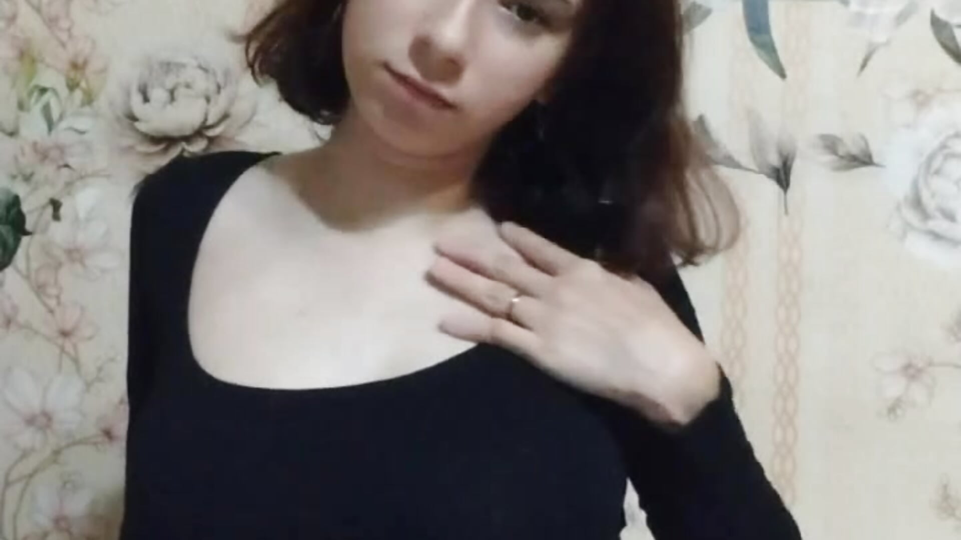 Light seduction 🔥 - video by -VictoriaJohnson- cam model