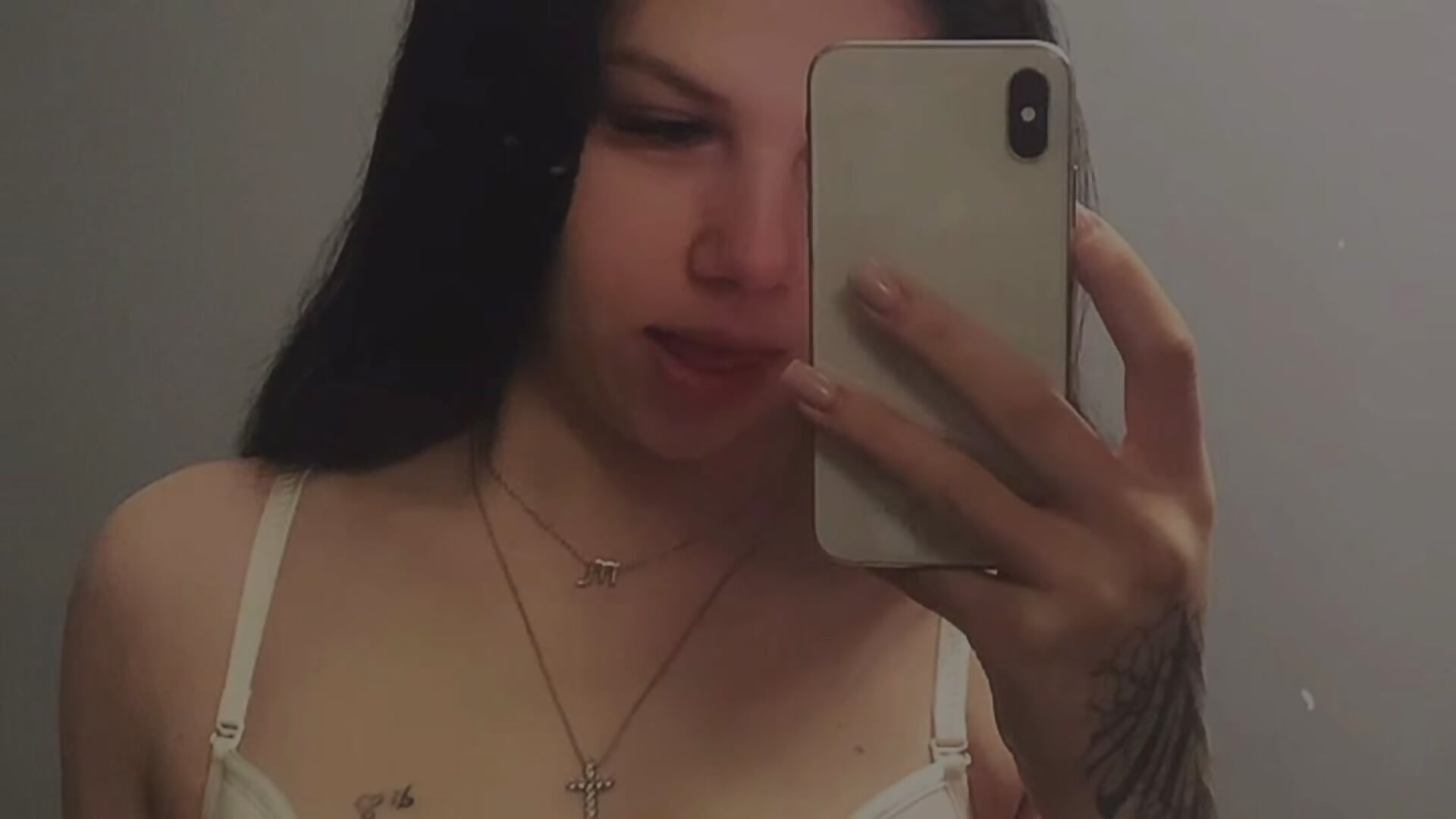 👸🏻 - video by Adelina_xxx cam model