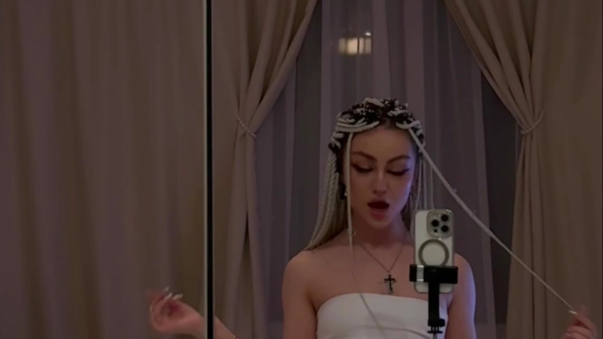 let’s dance ;) - LeraFox adlı kamera modelinin videosu