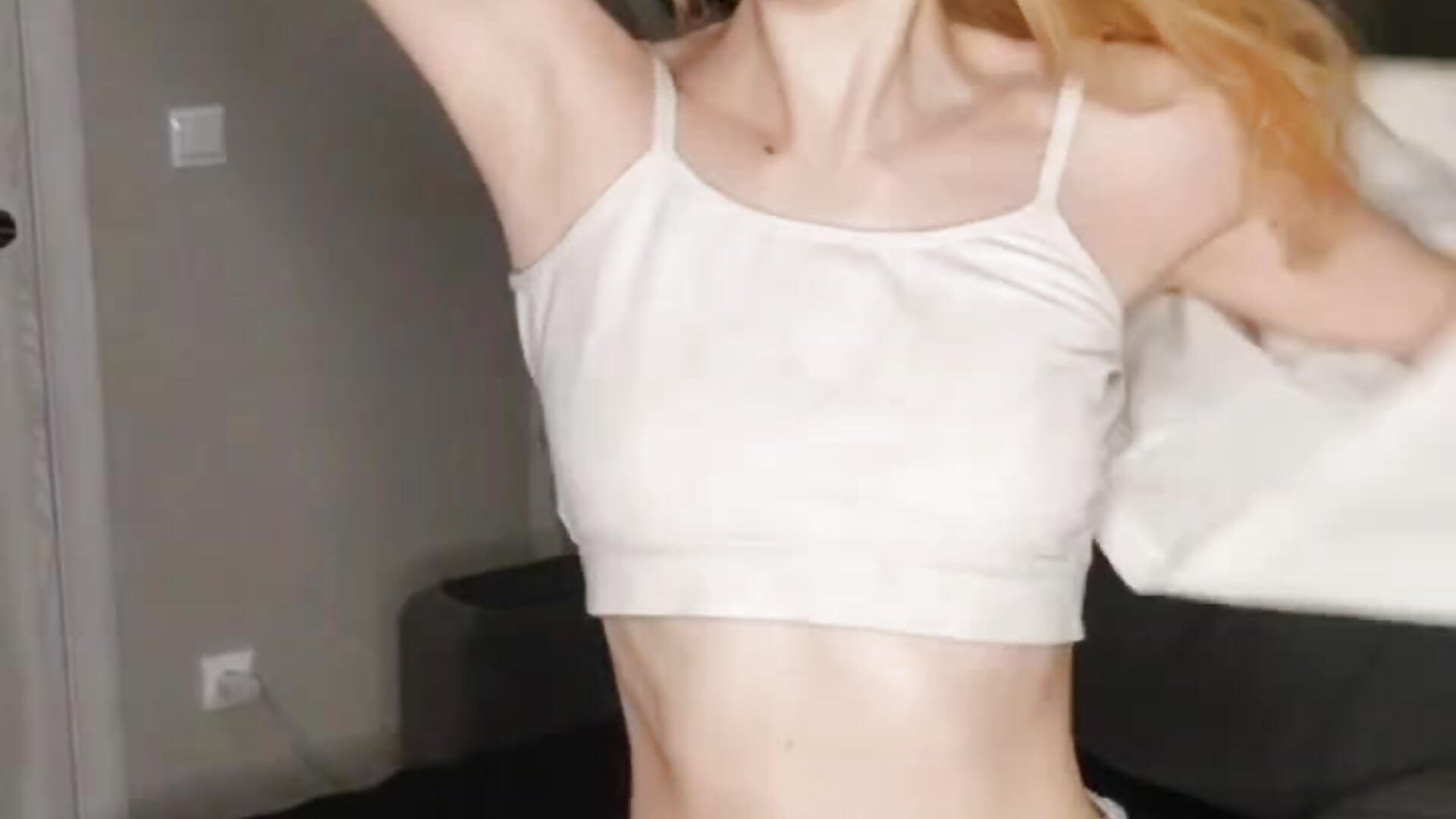 My a little dance – video od webkamerové modelky Fafa_Fluf