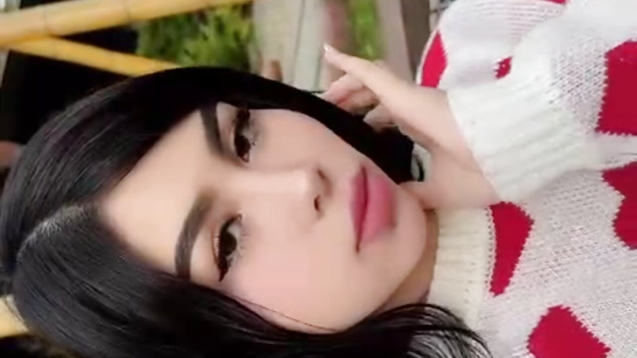 🌸🍃 - video by Helena_Whaite cam model