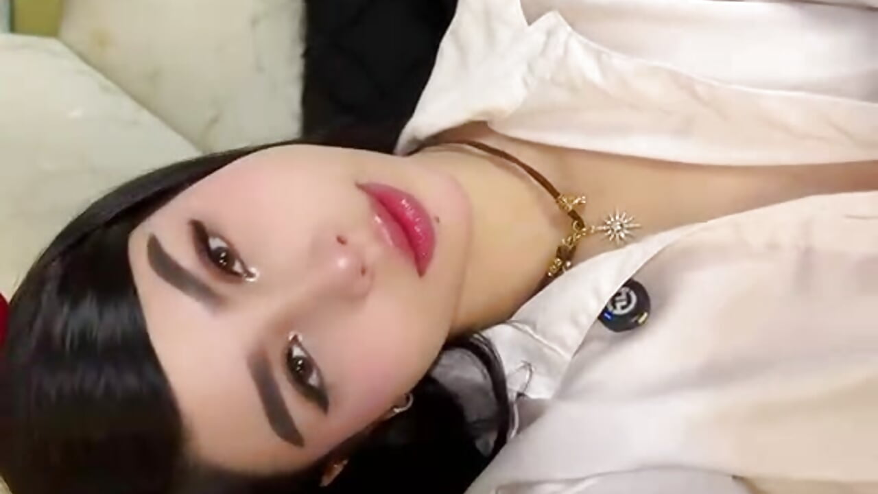 Flirty, Cute and a Little Sexy 💗 - video by Helena_Whaite cam model