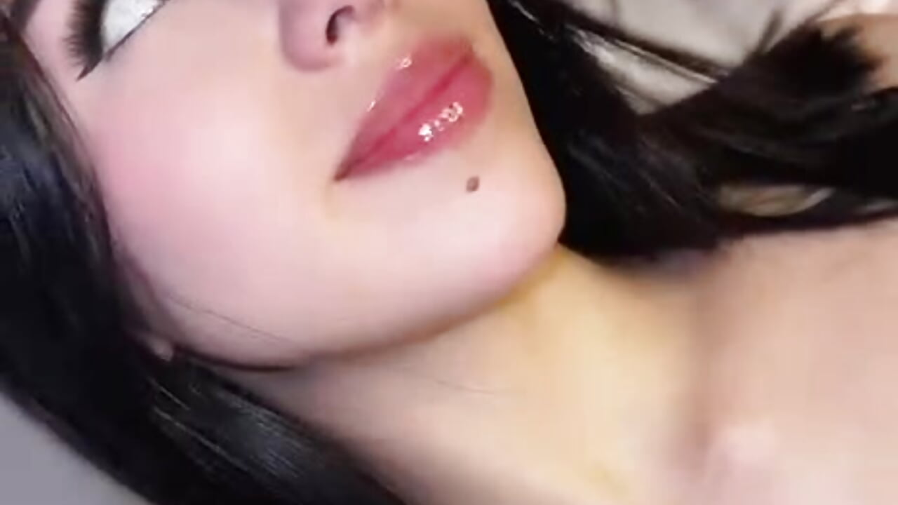 Pure elegance in lace. ✨ - video by Helena_Whaite cam model