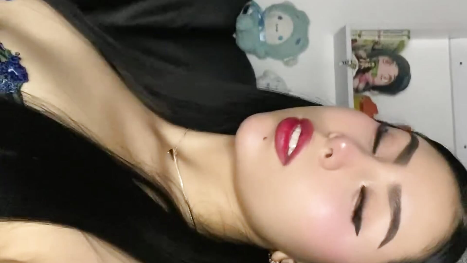 hit play if you dare🔥 - video by Helena_Whaite cam model