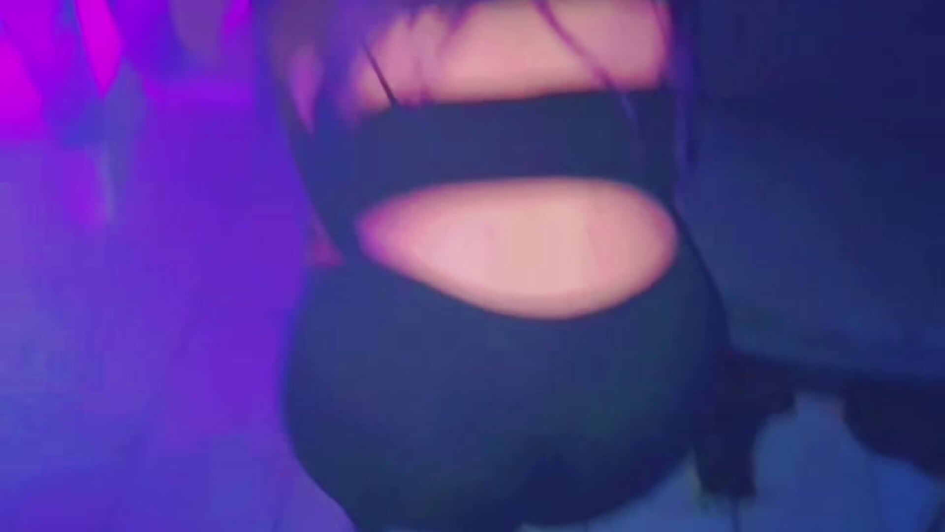 Natural big bootie latina (BBL) — filmik nanccboo, modela(-lki) na kamerkach