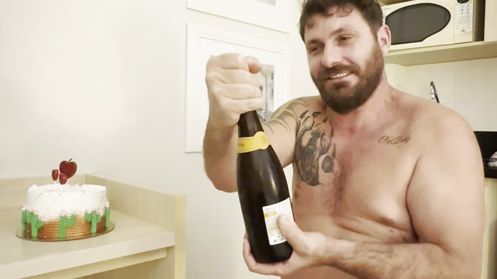 birday cake - video by galiannox cam model
