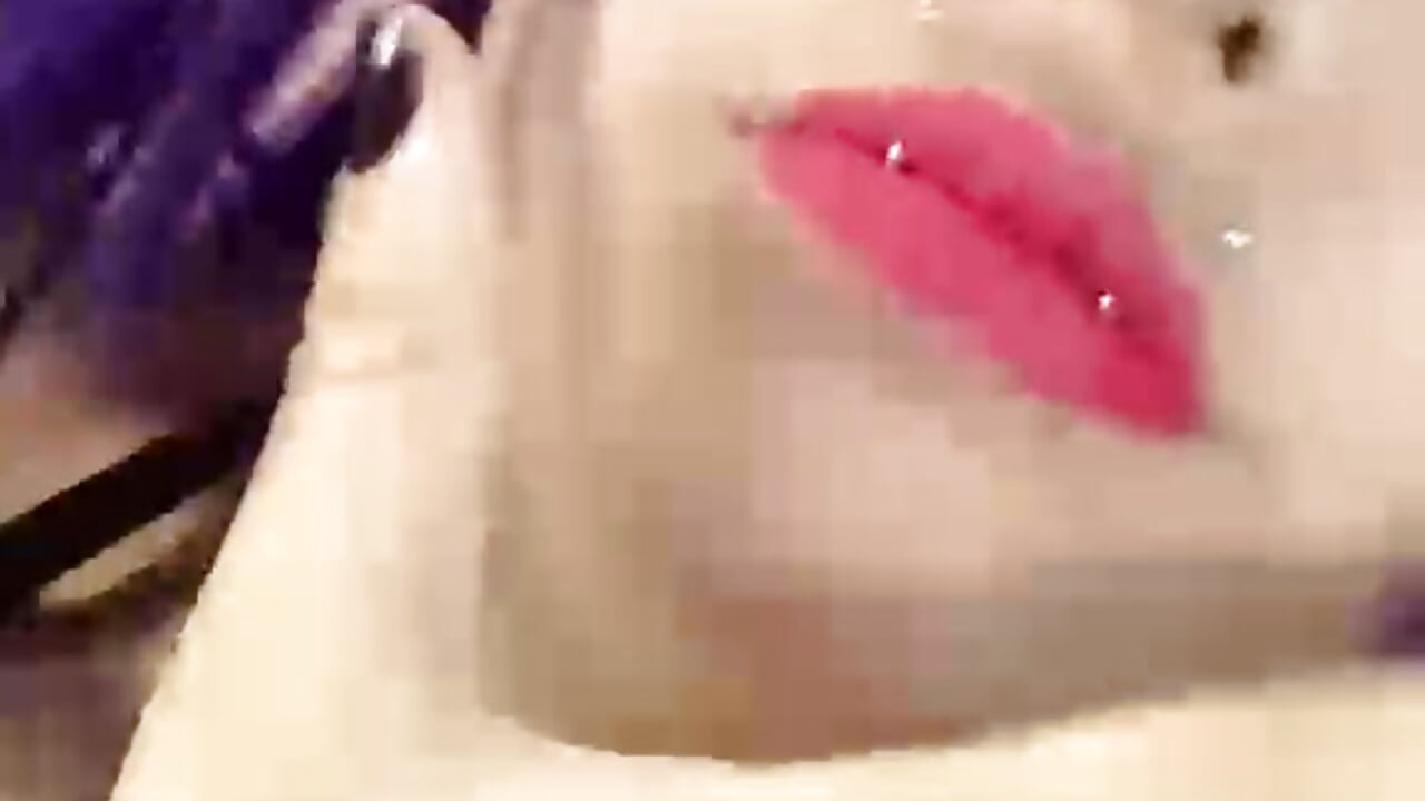 So pretty🤞 - video by Aika_Doll cam model