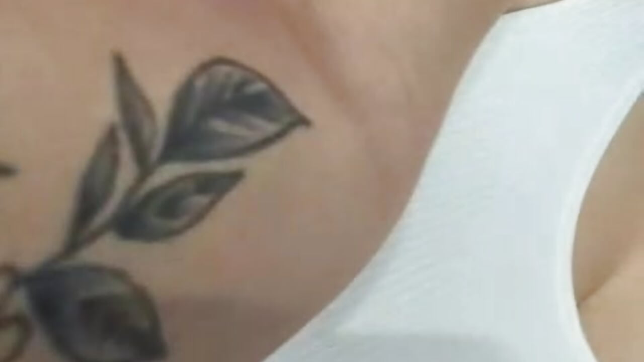 Mis Tatuajes - ValentinaGarcia3主播的视频