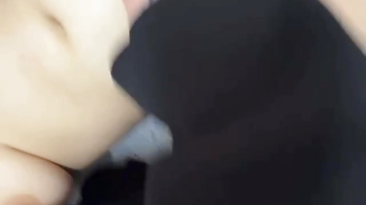 They played with my pussy + he came, and I touched his sperm - video di FlashTitsRoyal modella di cam