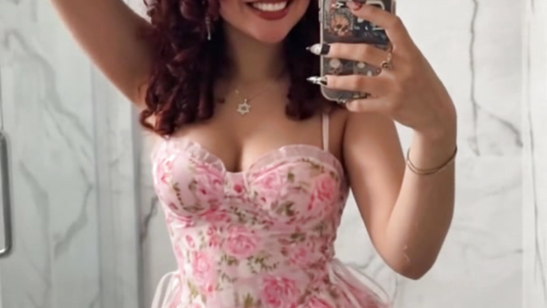 gemini_generated_video_37608EB0 - video by theiamoon cam model