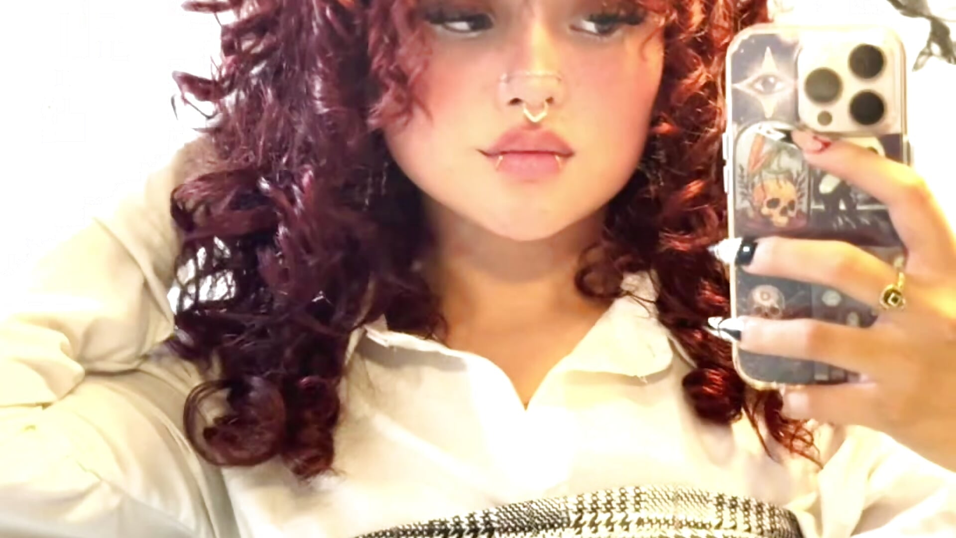 f86ffafa8bed450596895319c4289466 - video by theiamoon cam model