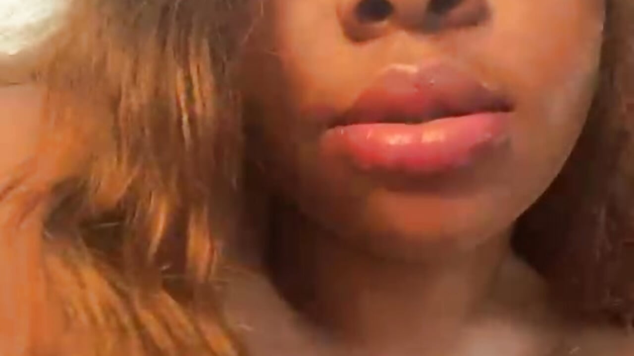 I Feel Sexy - video di KENISHA_XXX modella di cam