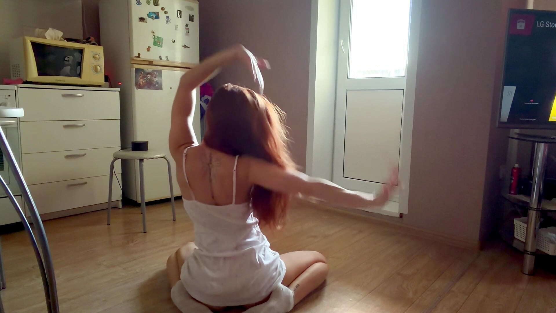home vibe - video của người mẫu cam NovaBlanc