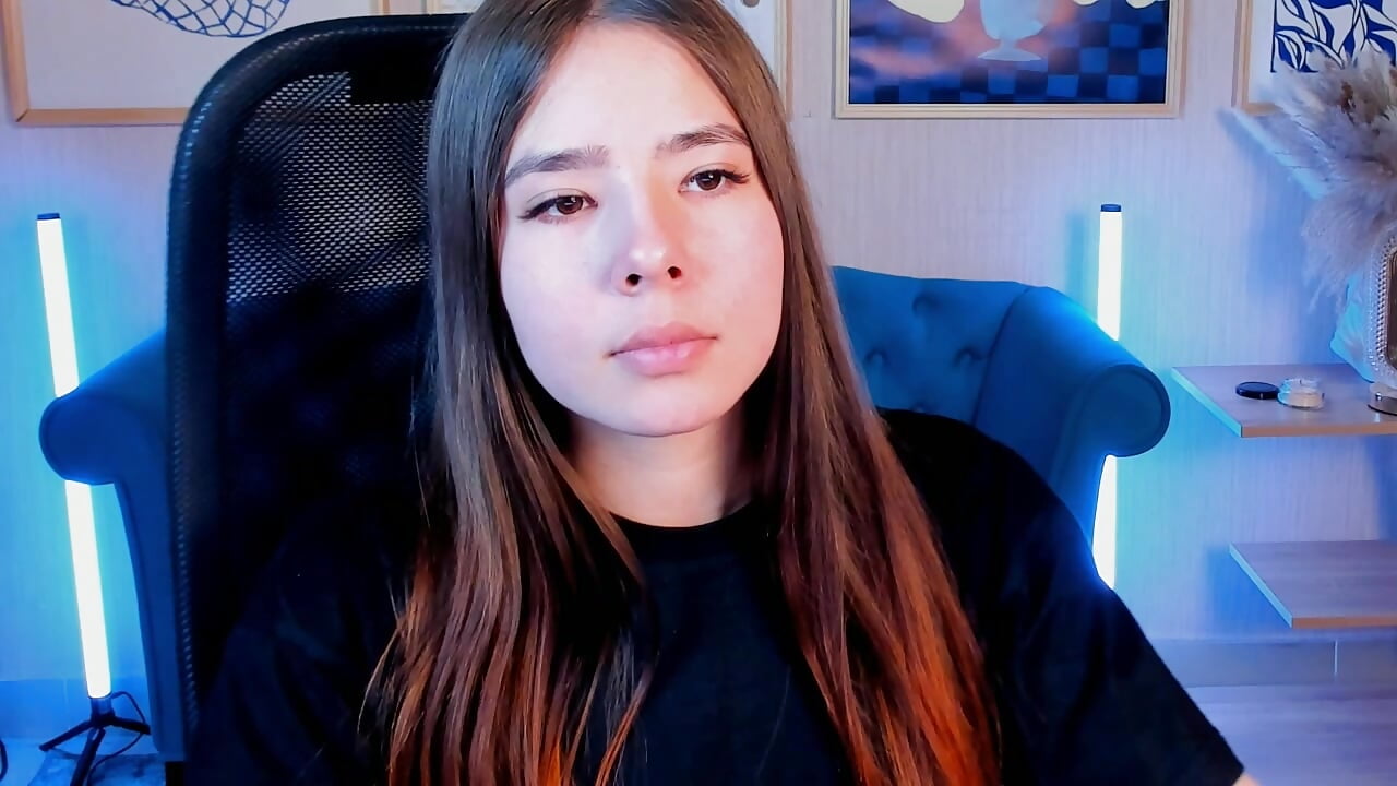 Me)) - video by SayaHeartnet cam model
