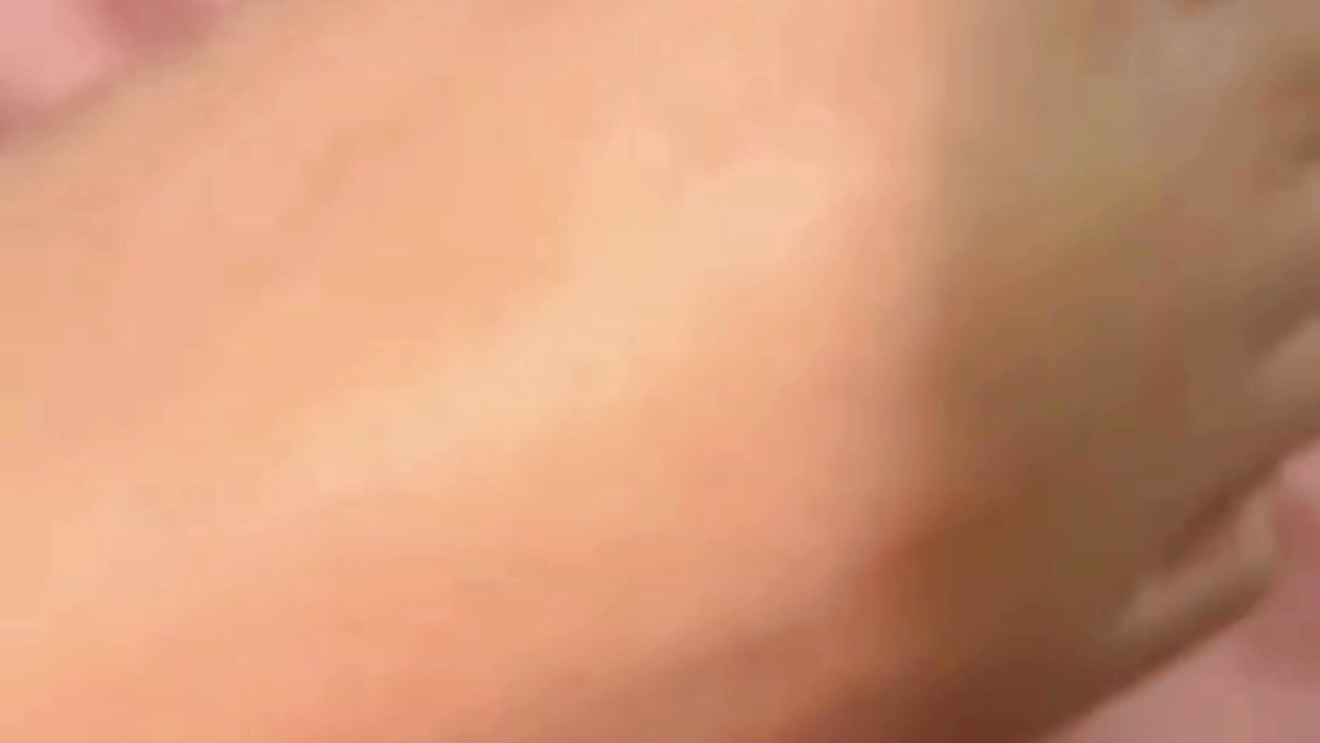 let yourself be carried away by my long and soft feet – video modela na kameri miaapril