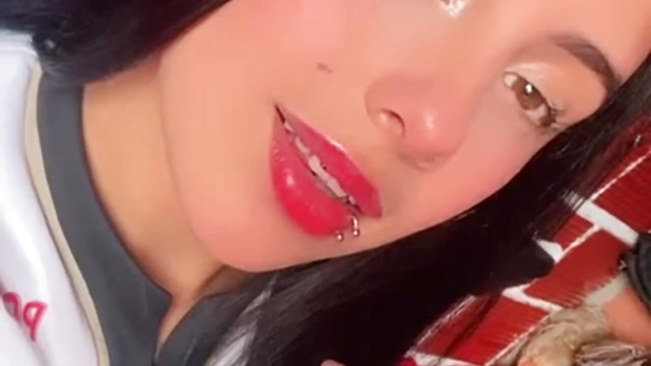 Taste me - video by AlyaRosse cam model