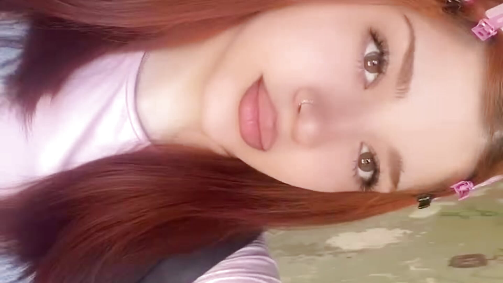 Cutie me – video af WrappedCloser