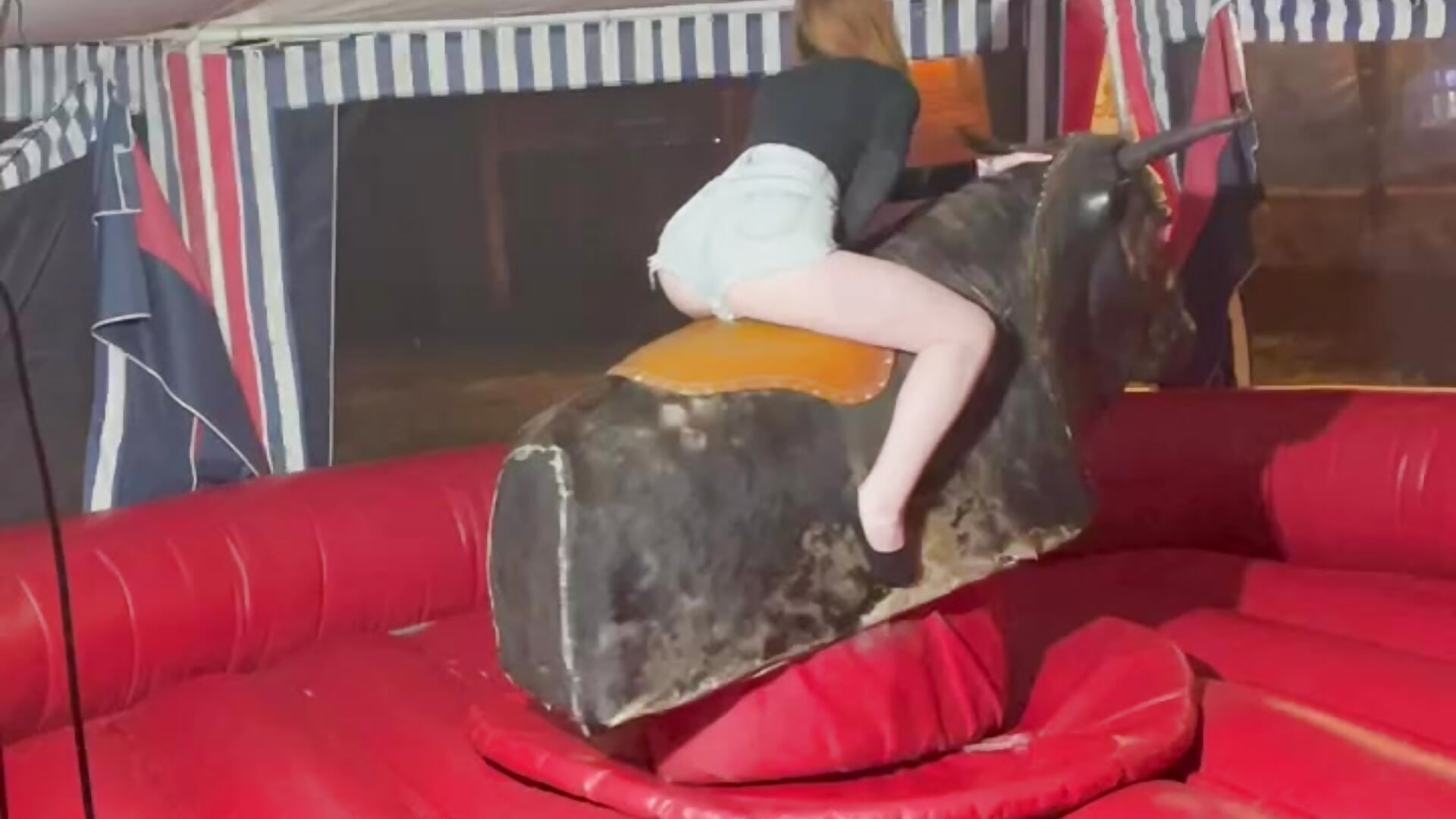 My first rodeo - video by VikiRewilds cam model